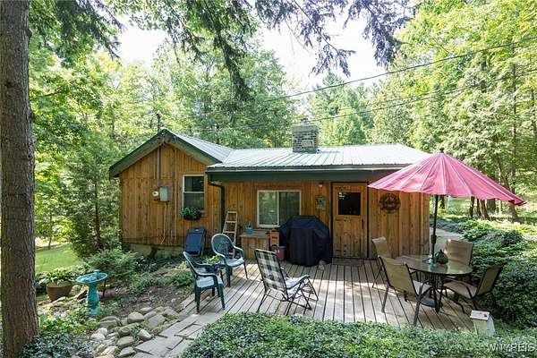 6 Acres of Residential Land with Home for Sale in Orchard Park, New York