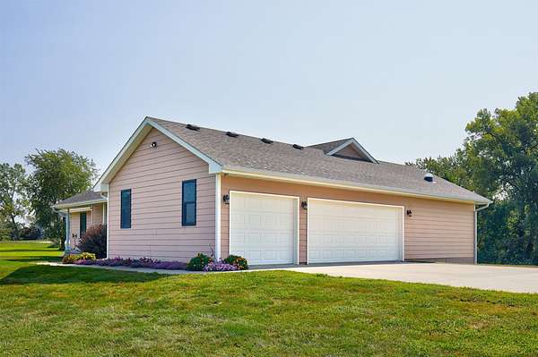 8 Acres of Residential Land with Home for Sale in Indianola, Iowa