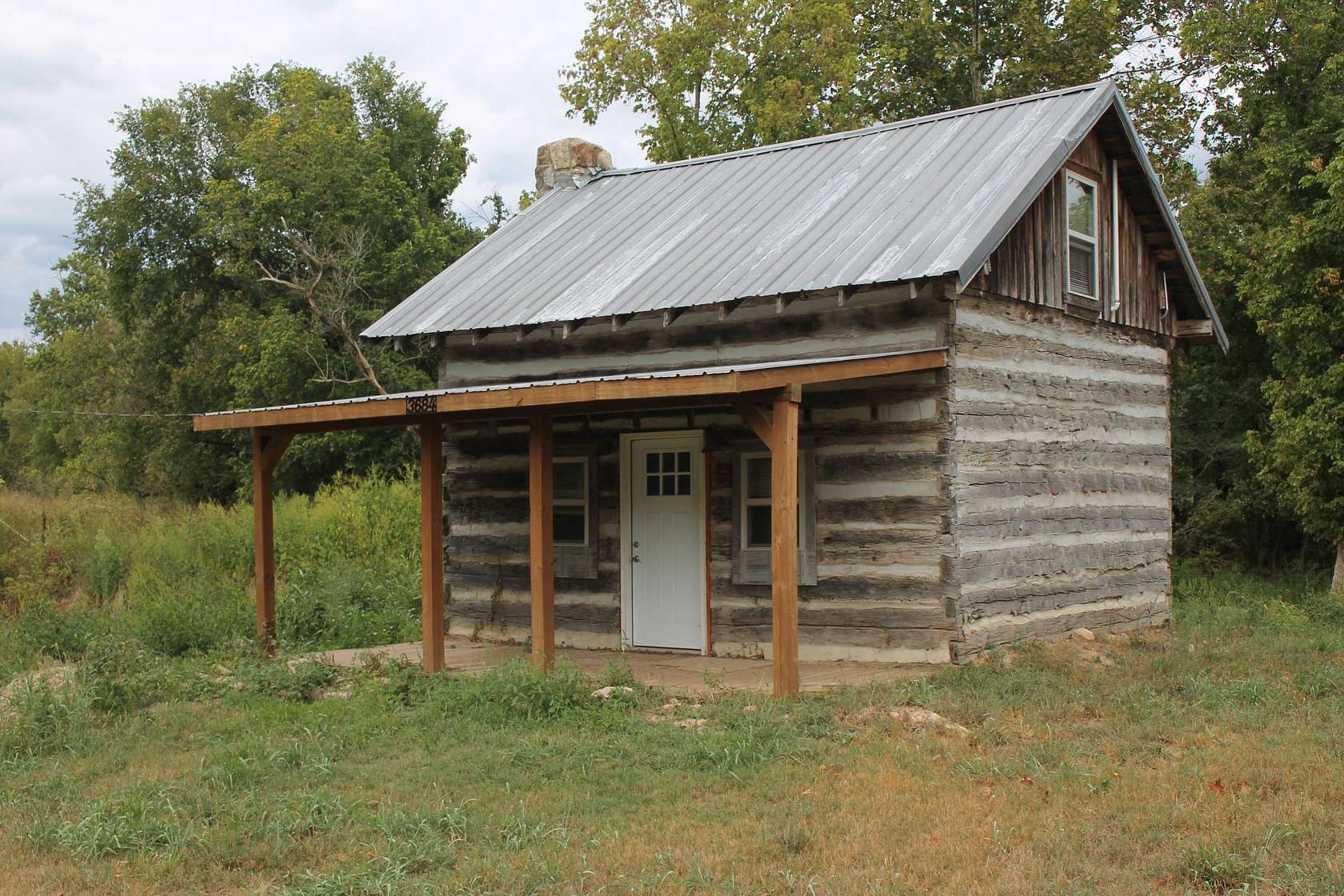 1.2 Acres of Residential Land with Home for Sale in Thornfield, Missouri