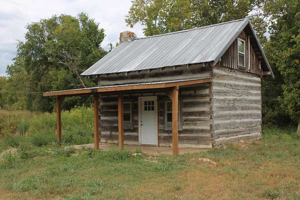 1.2 Acres of Residential Land with Home for Sale in Thornfield, Missouri