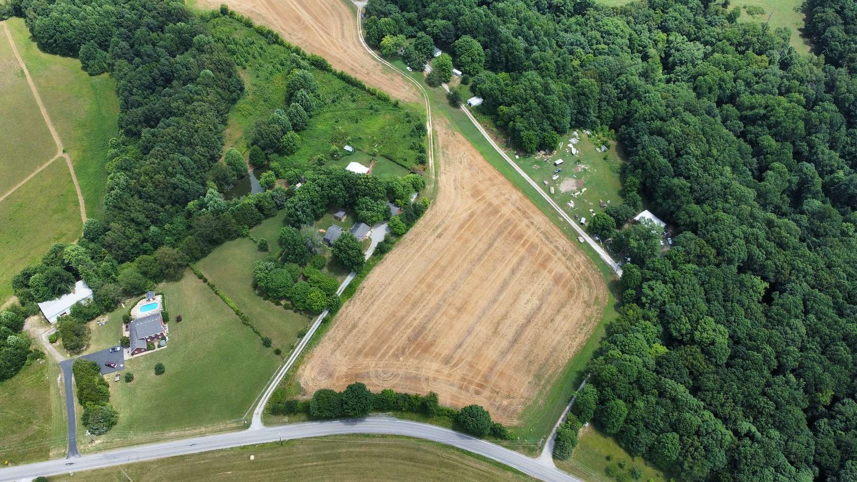 5.19 Acres of Residential Land for Sale in Portland, Tennessee