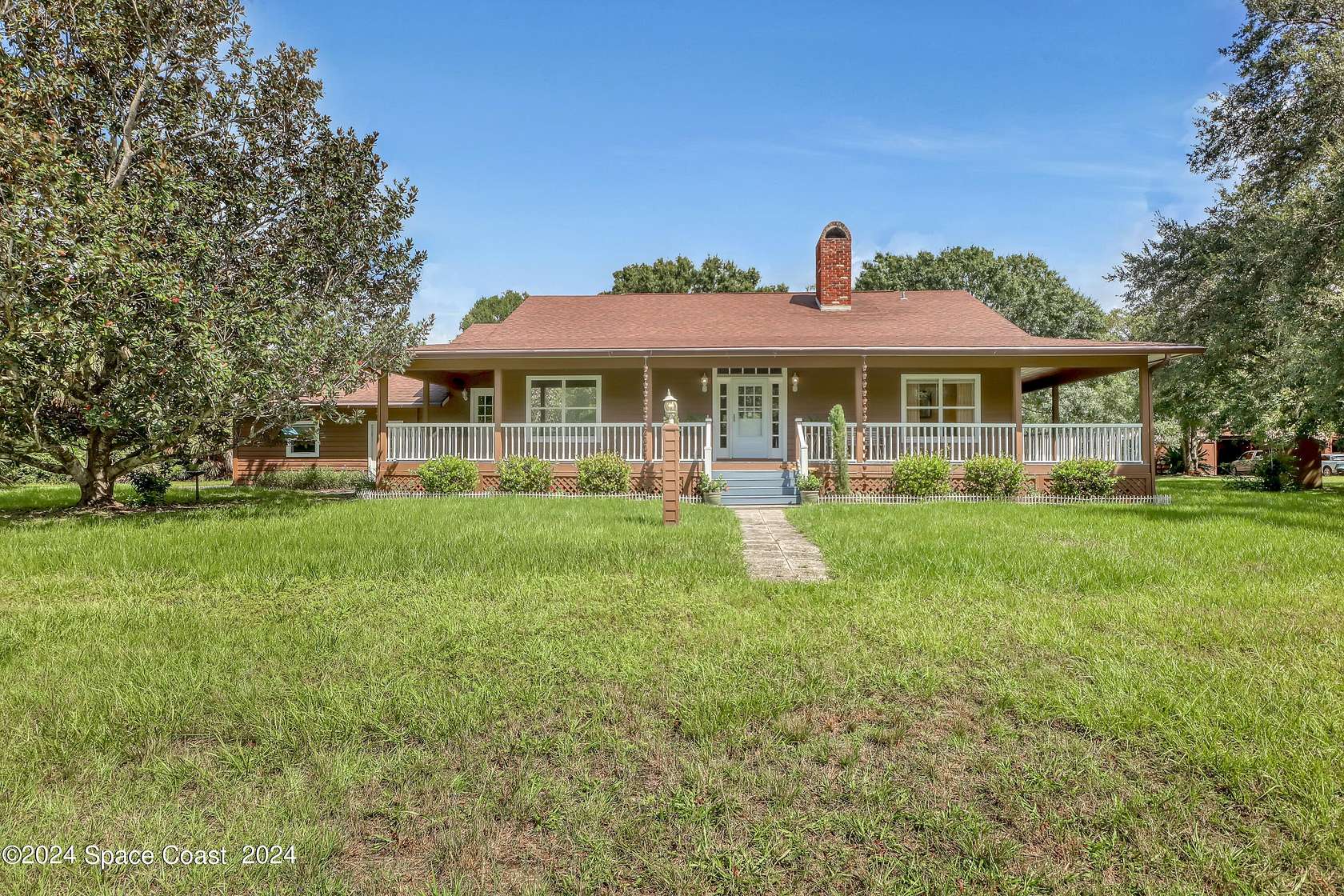 5.1 Acres of Land with Home for Sale in Okeechobee, Florida