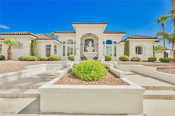 2 Acres of Residential Land with Home for Sale in Las Vegas, Nevada