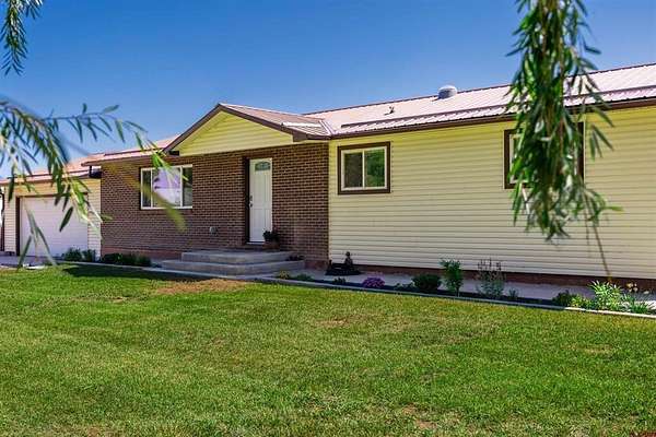 3 Acres of Land with Home for Sale in Montrose, Colorado