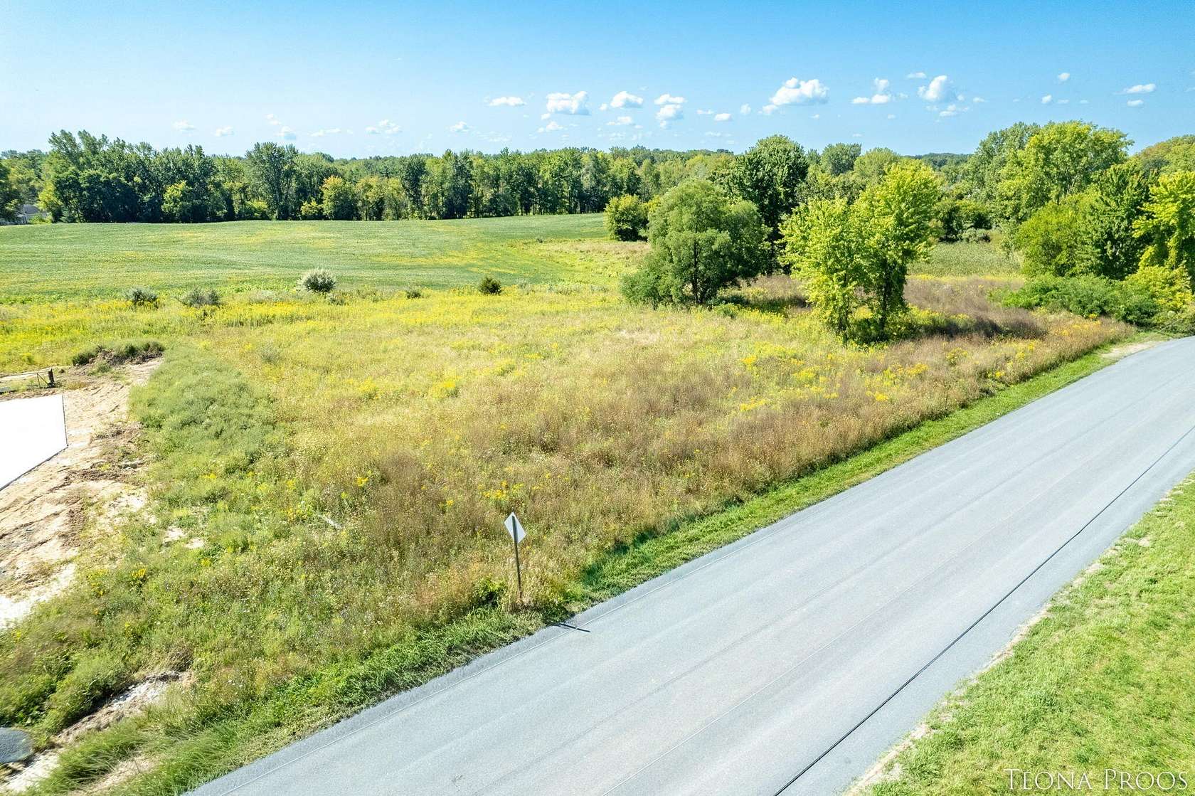1 Acre of Residential Land for Sale in Rockford, Michigan