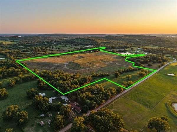 61 Acres of Land for Sale in Dewar, Oklahoma