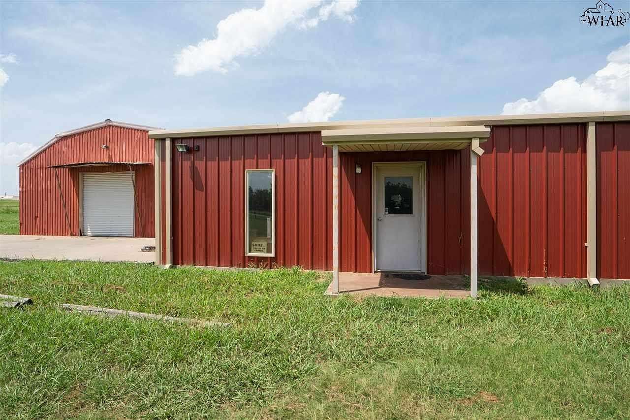 3.5 Acres of Improved Commercial Land for Sale in Wichita Falls, Texas