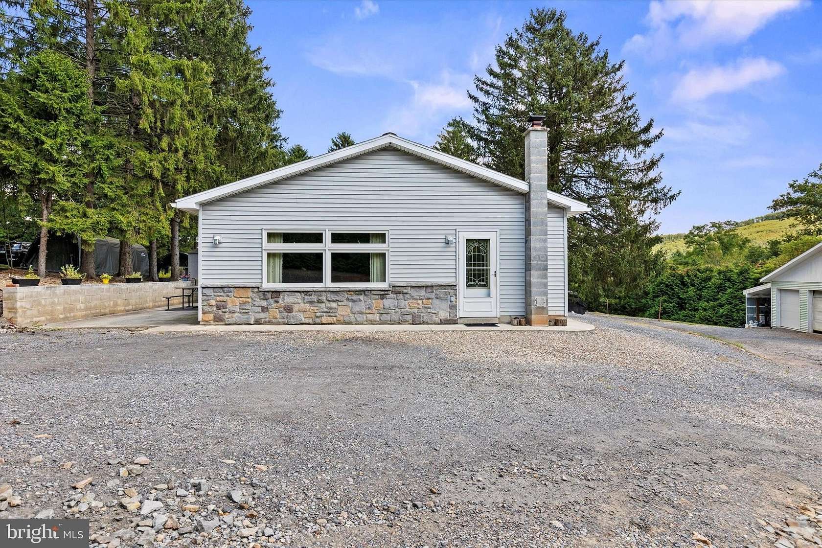 5.33 Acres of Residential Land with Home for Sale in Lykens, Pennsylvania