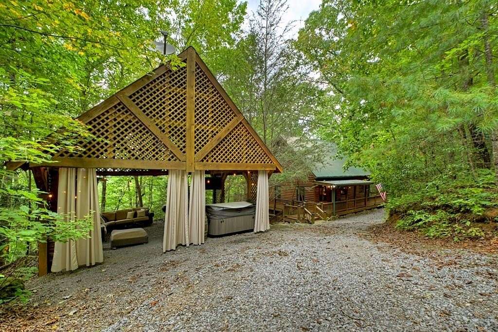 1.64 Acres of Residential Land with Home for Sale in Blue Ridge, Georgia