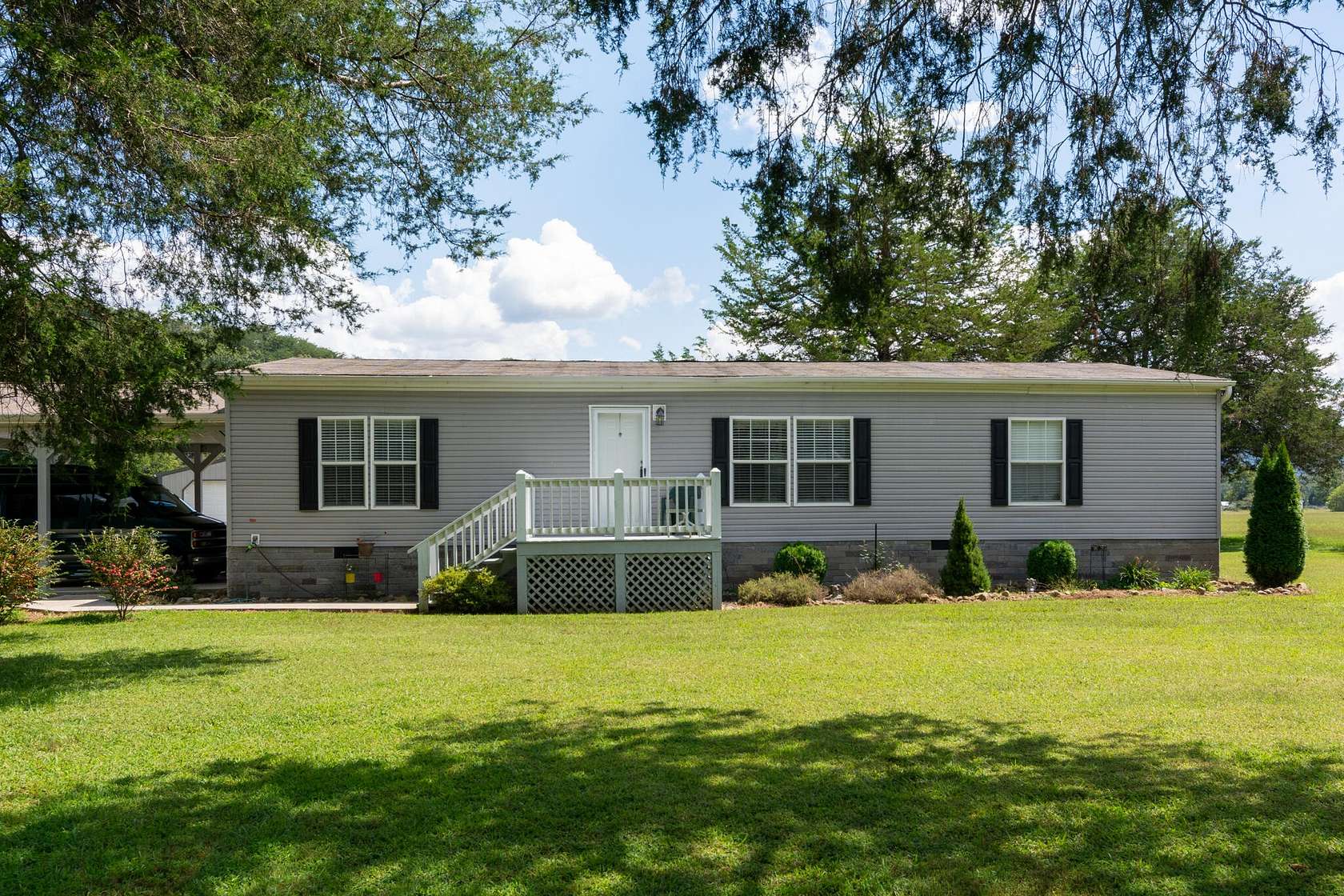 5 Acres of Land with Home for Sale in Dunlap, Tennessee