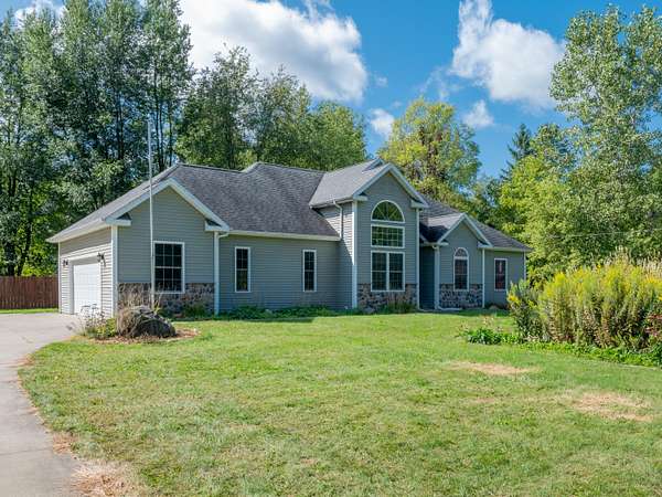 2.9 Acres of Residential Land with Home for Sale in Battle Creek, Michigan