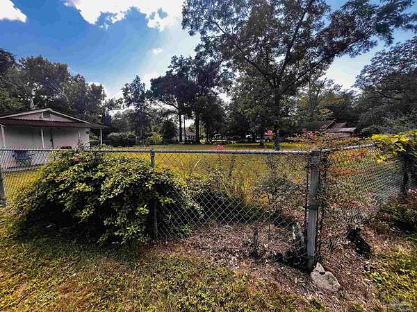 0.35 Acres of Residential Land for Sale in Crestview, Florida