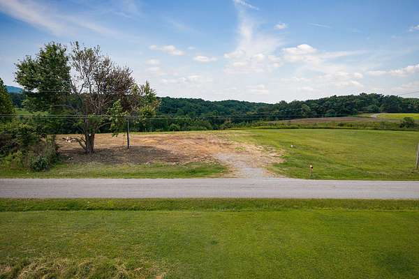 3.24 Acres of Residential Land for Sale in Liberty, Tennessee
