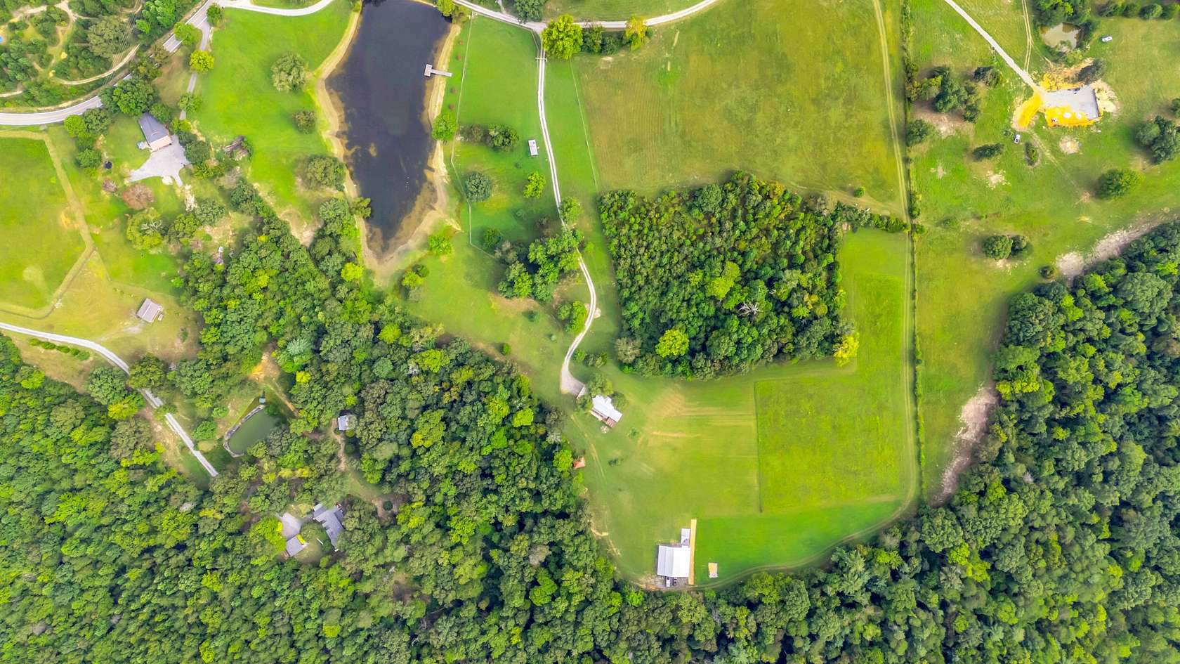 5 Acres of Land for Sale in Bakewell, Tennessee