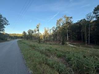 9.83 Acres of Residential Land for Sale in White Bluff, Tennessee
