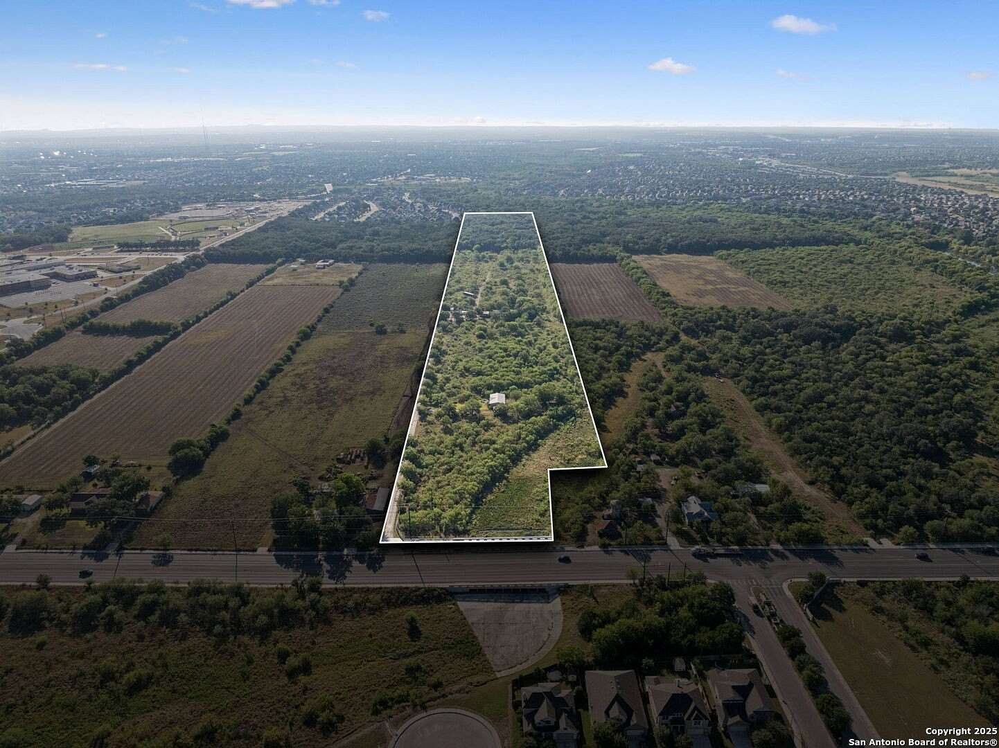 1 Acre of Improved Commercial Land for Sale in San Antonio, Texas