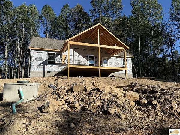 8.83 Acres of Residential Land with Home for Sale in Bonnieville, Kentucky