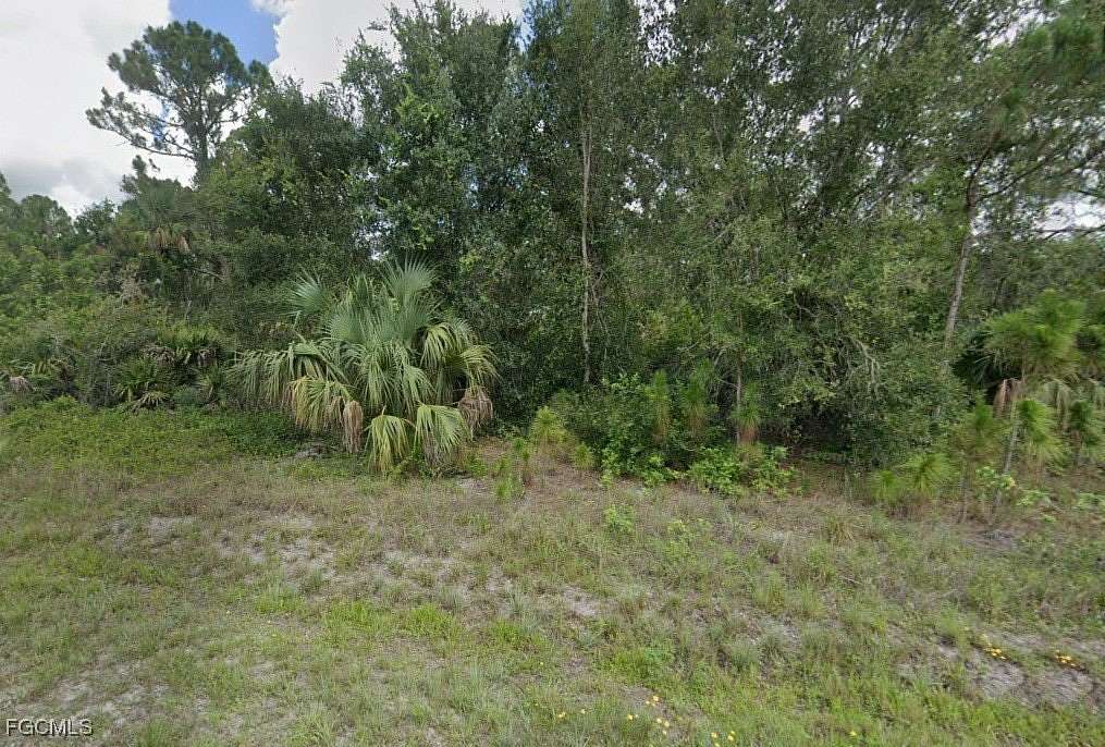 0.25 Acres of Land for Sale in Lehigh Acres, Florida