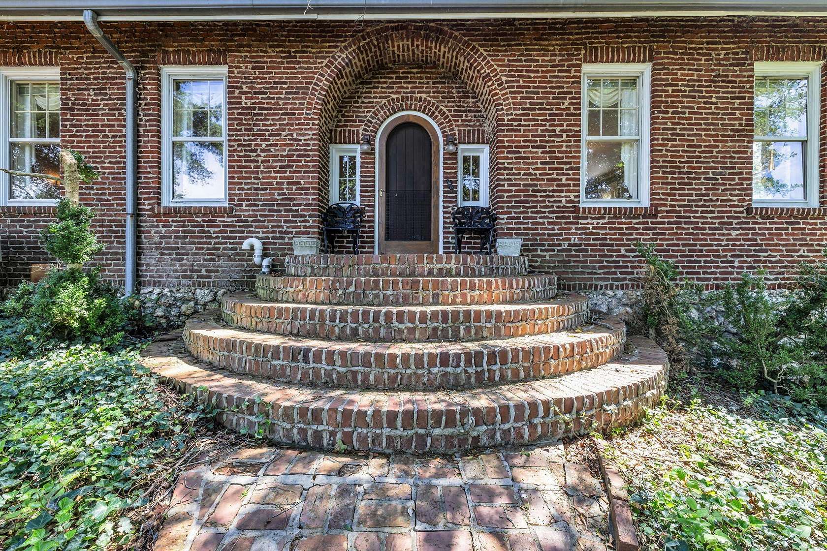 2.5 Acres of Residential Land with Home for Sale in Chattanooga, Tennessee