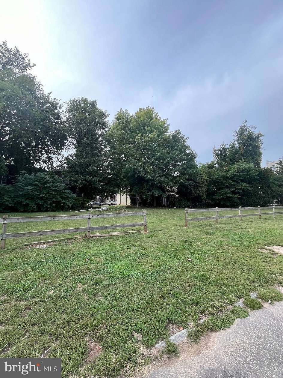 0.01 Acres of Land for Sale in Philadelphia, Pennsylvania