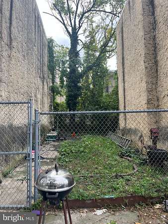 0.02 Acres of Mixed-Use Land for Sale in Philadelphia, Pennsylvania