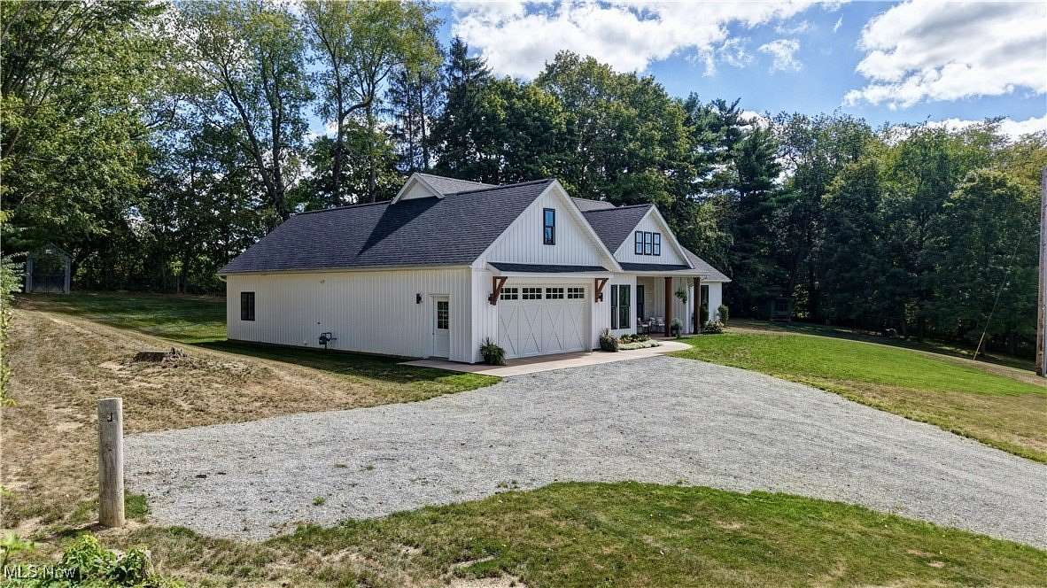 2.77 Acres of Residential Land with Home for Auction in Fredericksburg, Ohio