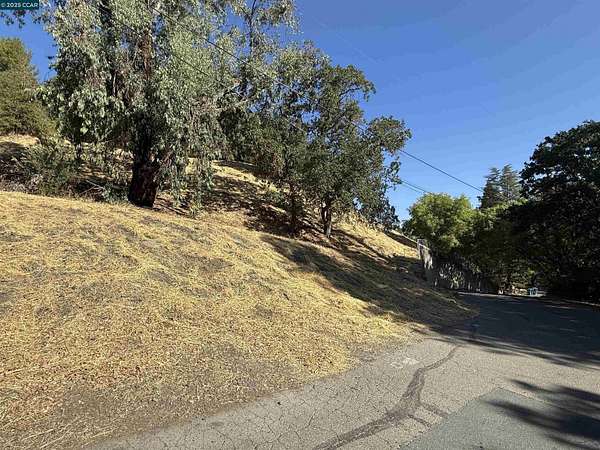0.51 Acres of Residential Land for Sale in Walnut Creek, California