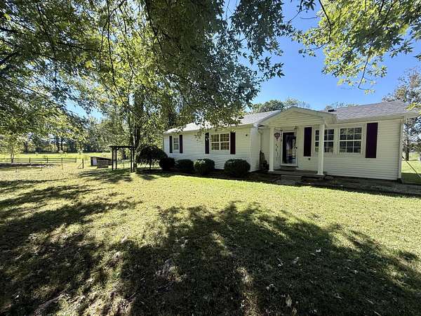 2 Acres of Residential Land with Home for Sale in Eubank, Kentucky