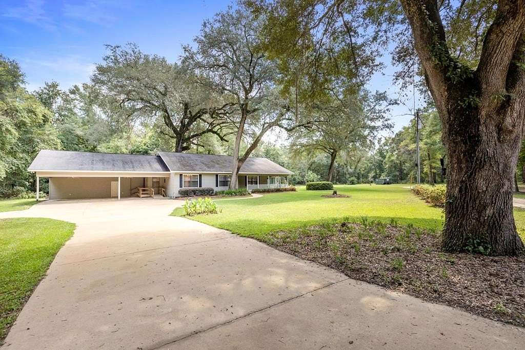 23 Acres of Recreational Land with Home for Sale in Bainbridge, Georgia