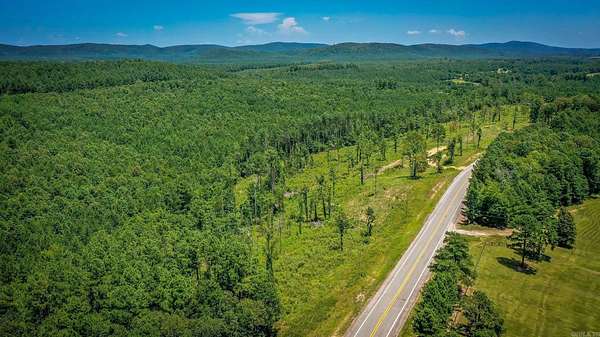 6 Acres of Residential Land for Sale in Bismarck, Arkansas