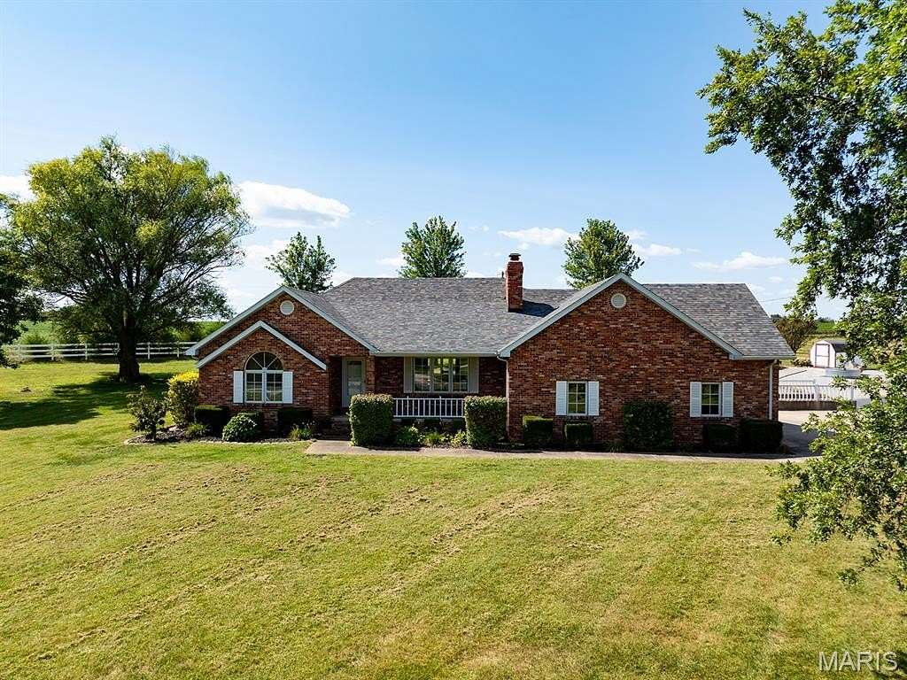 19.4 Acres of Land with Home for Sale in New London, Missouri