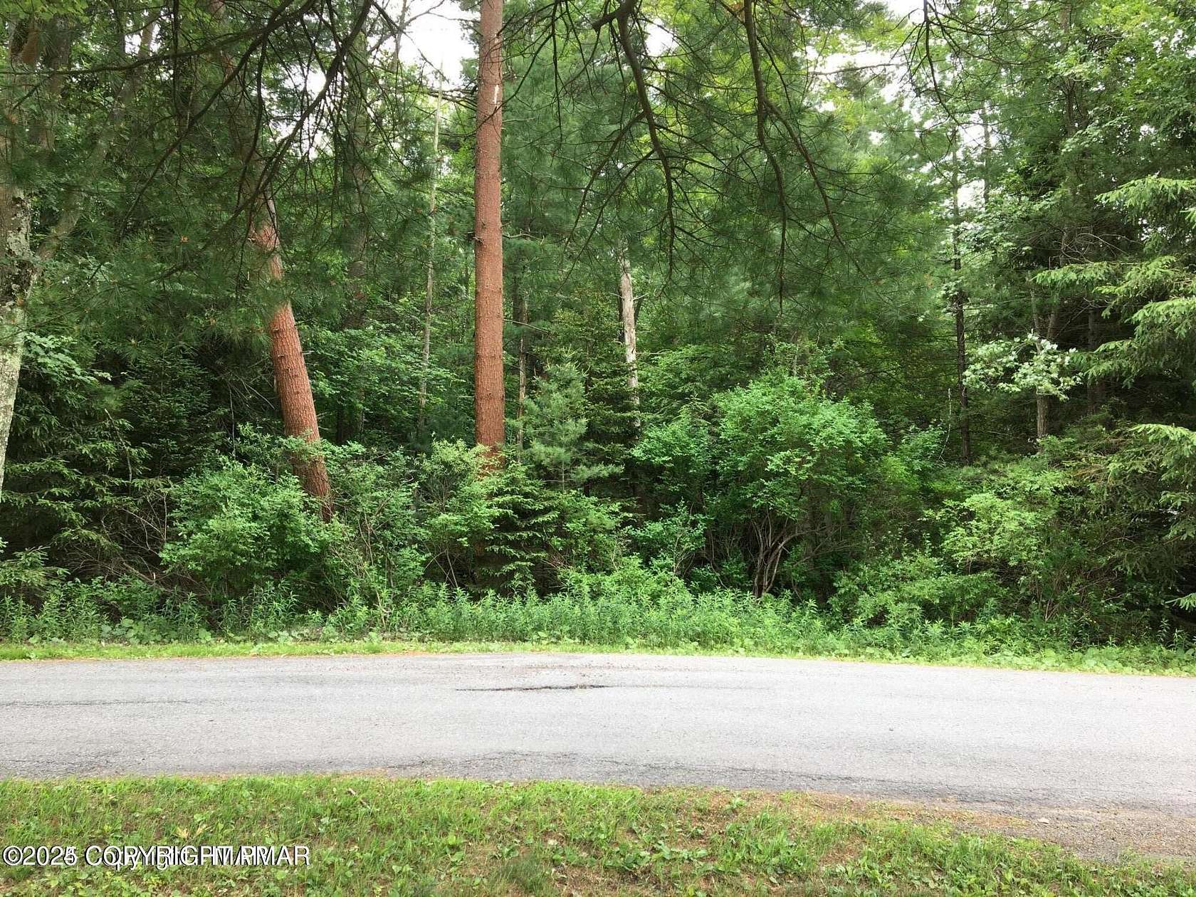 1 Acre of Land for Sale in Pocono Pines, Pennsylvania