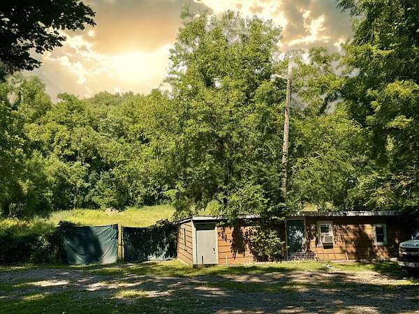 1.17 Acres of Improved Commercial Land for Sale in Valparaiso, Indiana