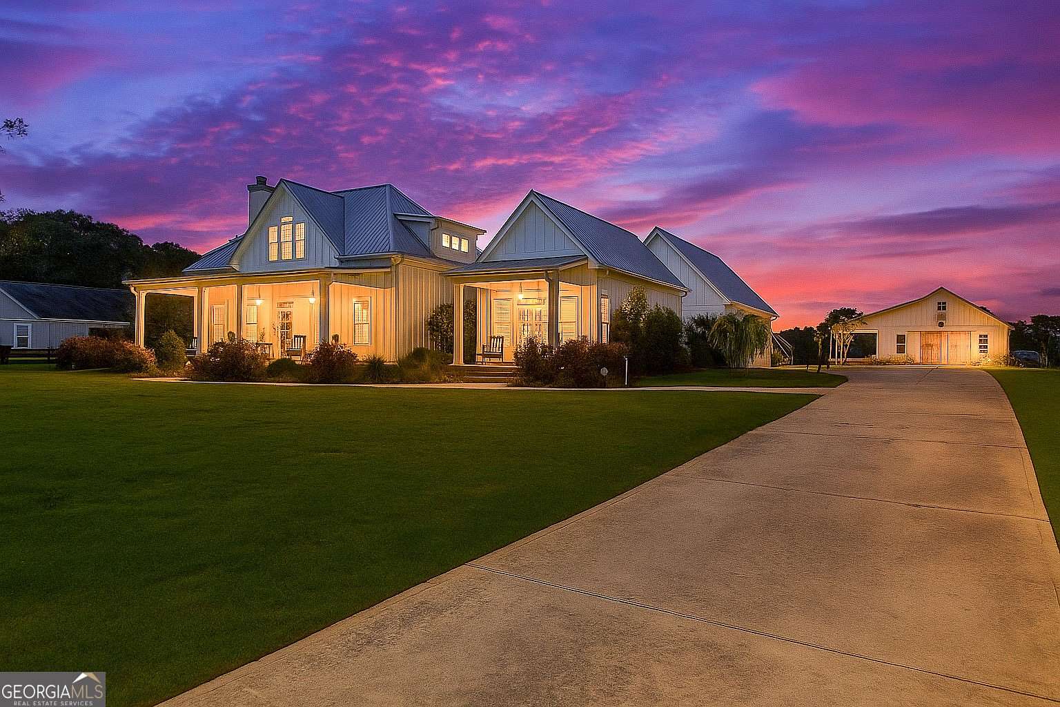 2.62 Acres of Residential Land with Home for Sale in Winder, Georgia