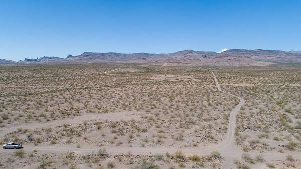 2.35 Acres of Land for Sale in Golden Valley, Arizona