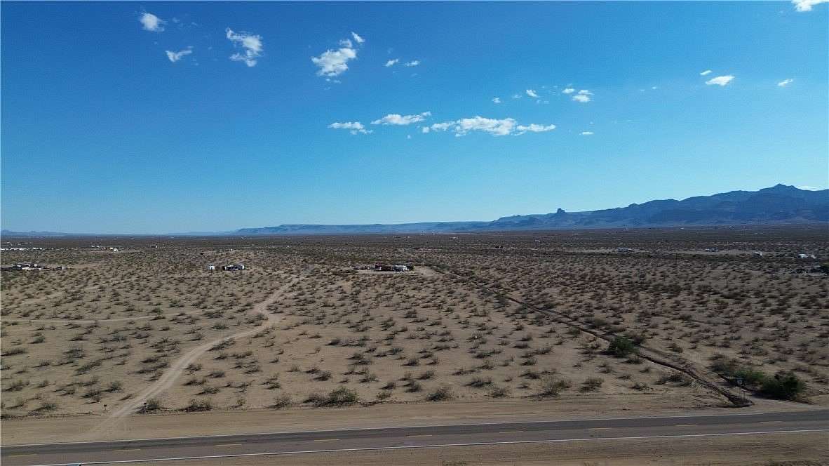4.8 Acres of Land for Sale in Golden Valley, Arizona