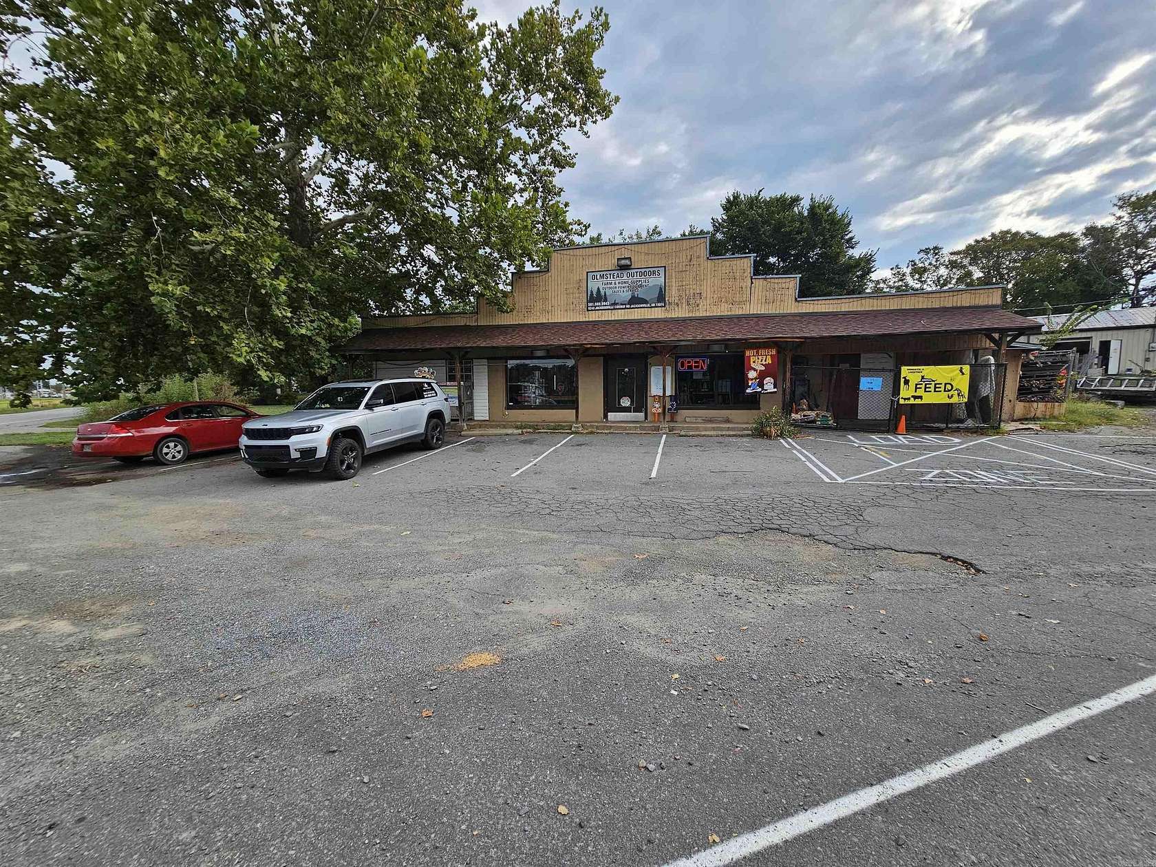 1.5 Acres of Improved Commercial Land for Sale in Jacksonville, Arkansas