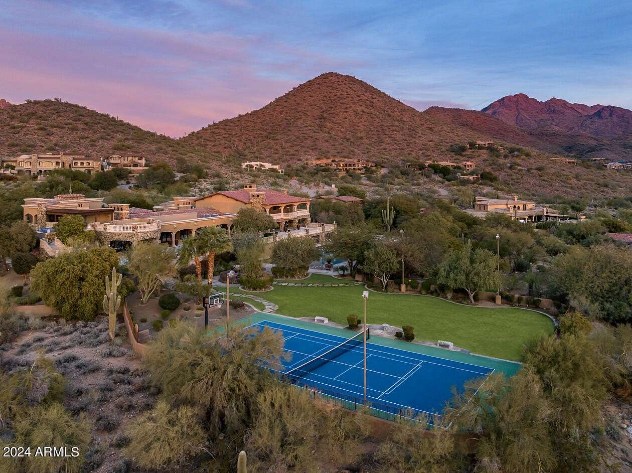 6.6 Acres of Residential Land with Home for Sale in Scottsdale, Arizona