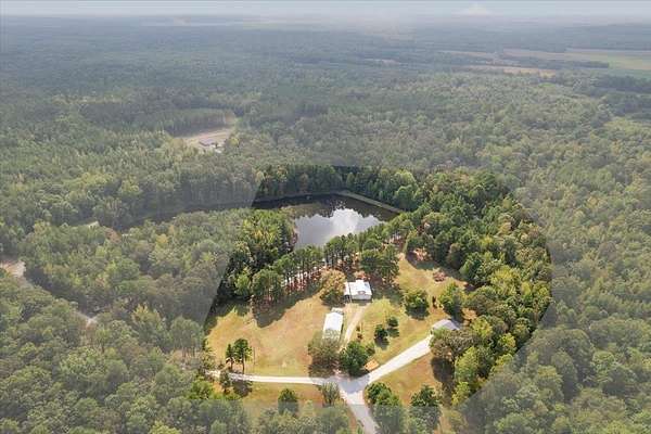 12 Acres of Land with Home for Sale in Hornsby, Tennessee