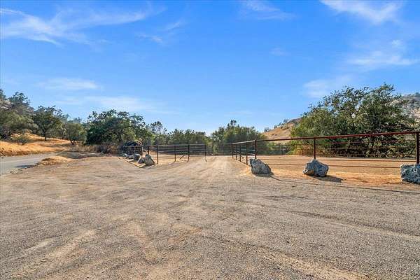 7.83 Acres of Residential Land for Sale in Friant, California