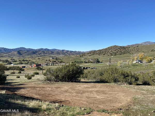 20 Acres of Land for Sale in Caliente, California