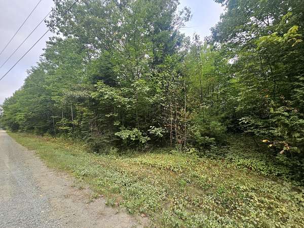 3 Acres of Residential Land for Sale in Plymouth, Maine
