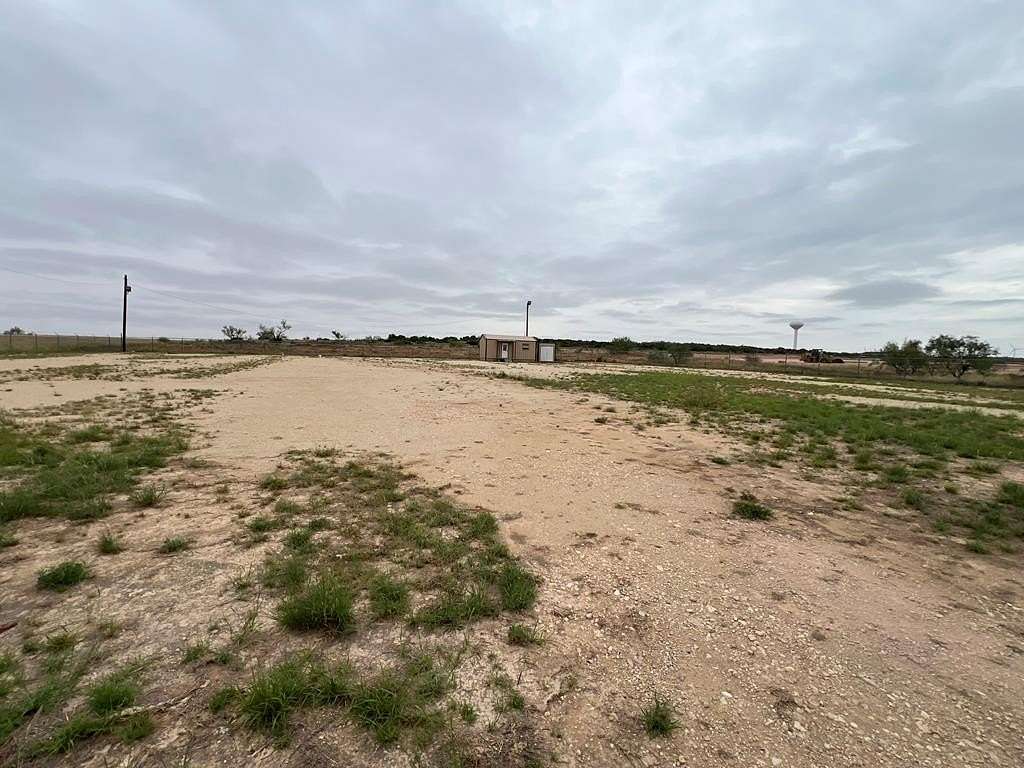 6 Acres of Improved Commercial Land for Sale in Snyder, Texas