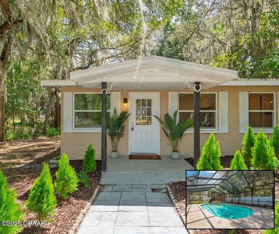 1.5 Acres of Residential Land with Home for Sale in Melrose, Florida