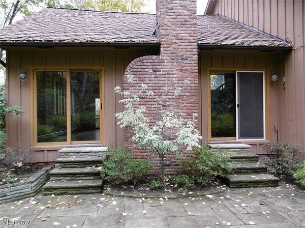 1.54 Acres of Residential Land with Home for Lease in Chardon, Ohio