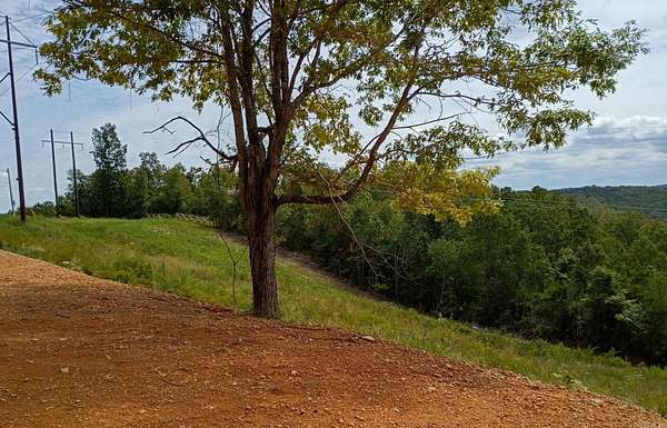 7.6 Acres of Land for Sale in Clinton, Arkansas