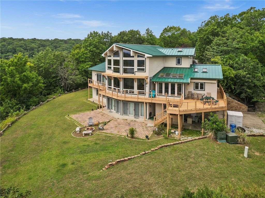 11 Acres of Land with Home for Sale in Garfield, Arkansas