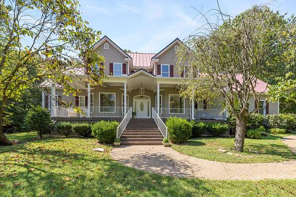 18 Acres of Land with Home for Sale in Thompson's Station, Tennessee