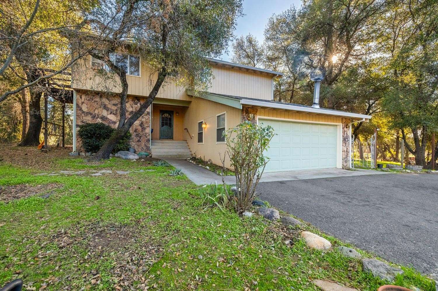 5 Acres of Residential Land with Home for Sale in Murphys, California