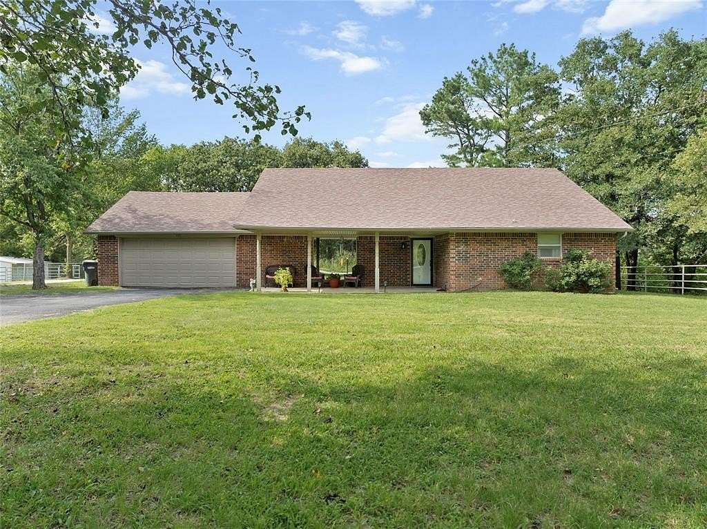 5 Acres of Residential Land with Home for Sale in Ardmore, Oklahoma